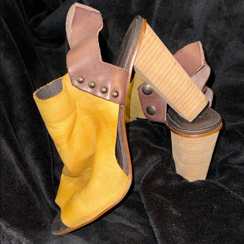 FP Movement by Free People Mustard and Chestnut Heels - Picture 8 of 12